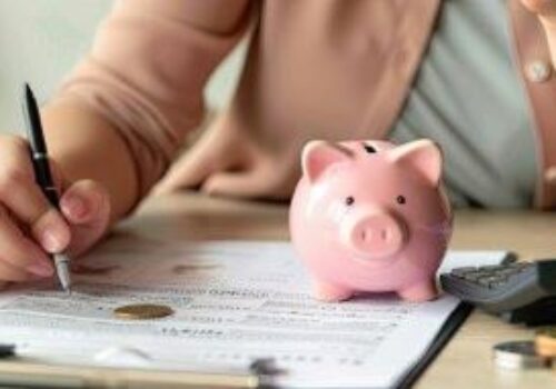 AdobeStock_786064113_calculating-finances_piggybank-small.jpg